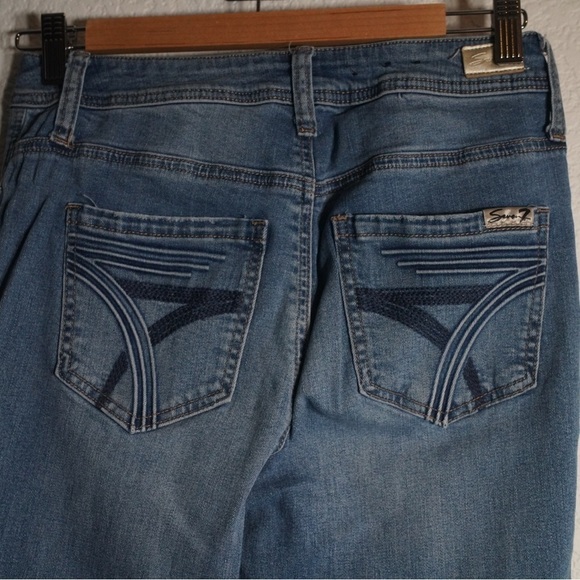 7 for all Mankind Women’s Jeans Distressed Capris Ankle Cooped Denim Size 4 - Picture 7 of 13